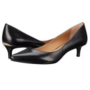 NWOB Calvin Klein Gabrianna Leather Kitten Heel Pumps 8.5 Black Gold Logo Plate